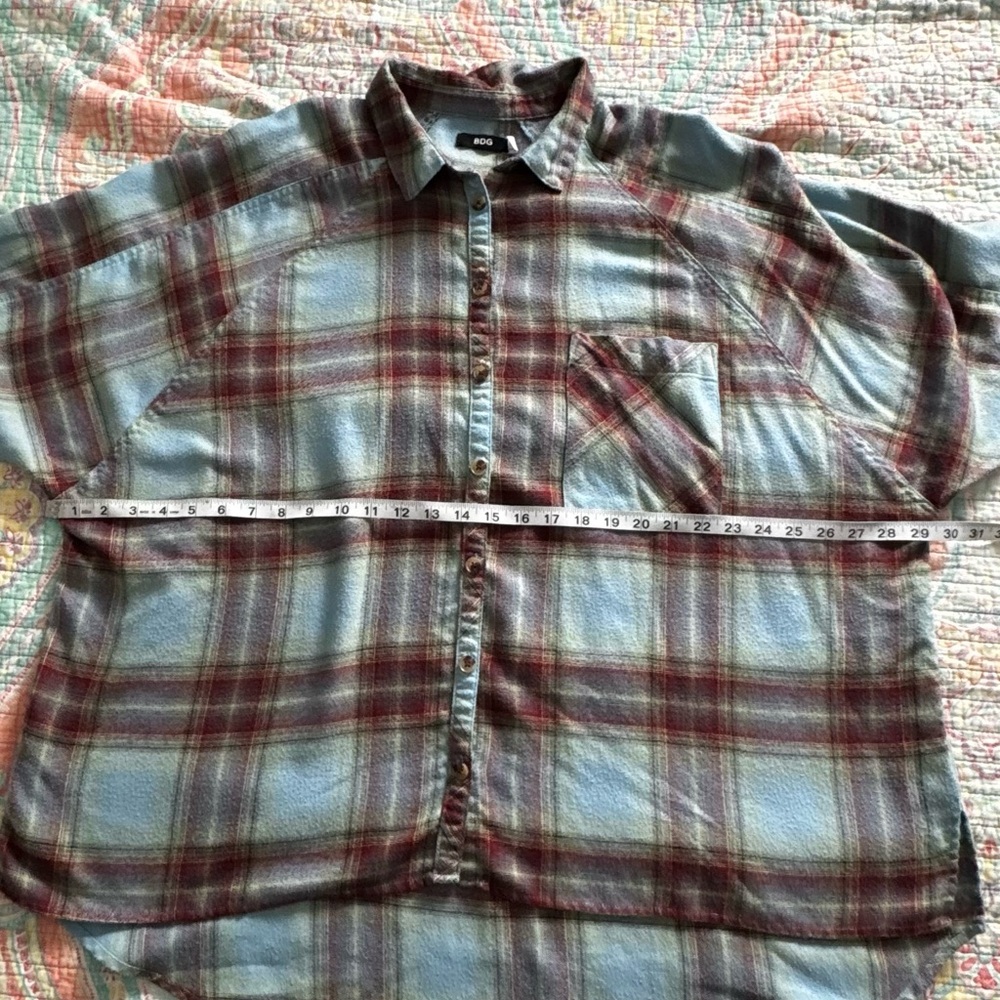 BDG Oversized Plaid Button Down Shirt Grunge Flannel L - Picture 3 of 6